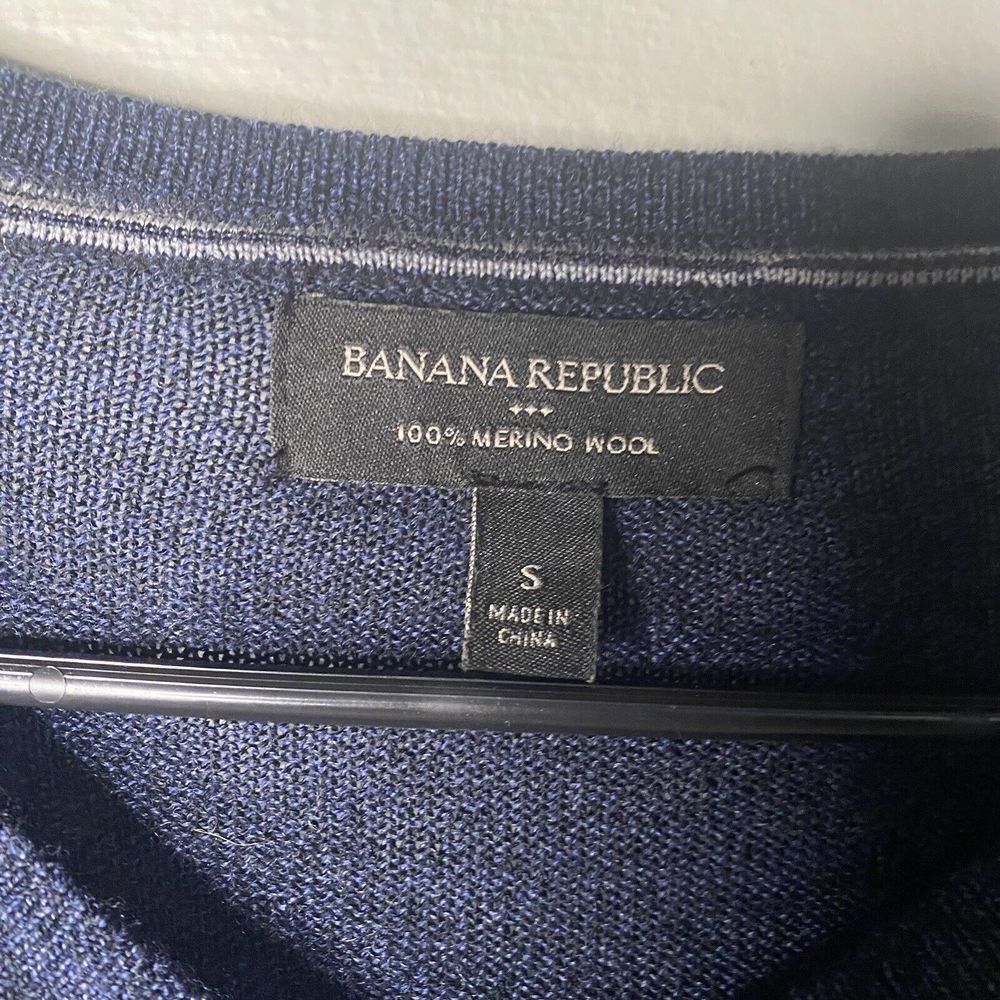 Banana Republic Merino Wool V Neck Sweater Blue Women Lightweight Size Small - Picture 5 of 8